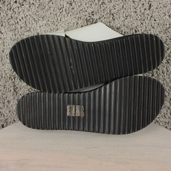 Blowfish Malibu Sandals Slip On Casual Womens 8 White Vegan Leather - Picture 9 of 10